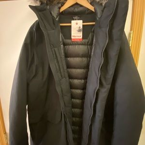 Marmot Thomas Jacket - Men's:
* 700 Fill Power Down